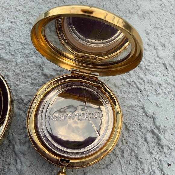 Vintage Estee Lauder refillable compact set - Picture 6 of 6
